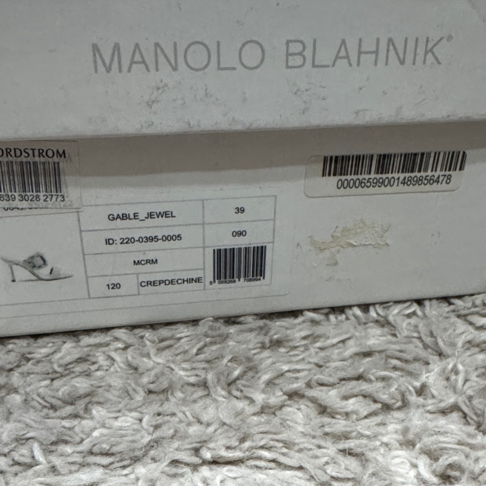 Manolo Blahnik Gable Jewel crêpe de chine mules Ivory Heels with Crystal Buckle - Picture 2 of 6